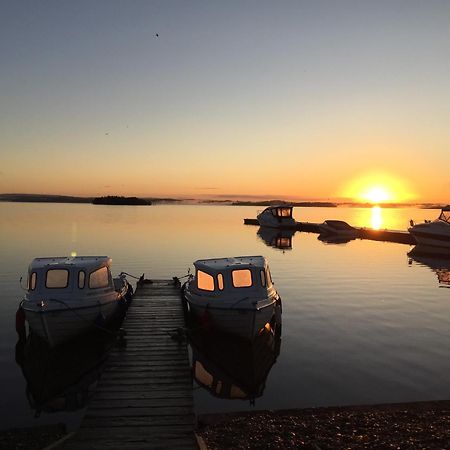 Tullybay Holiday Lodges Enniskillen Bagian luar foto