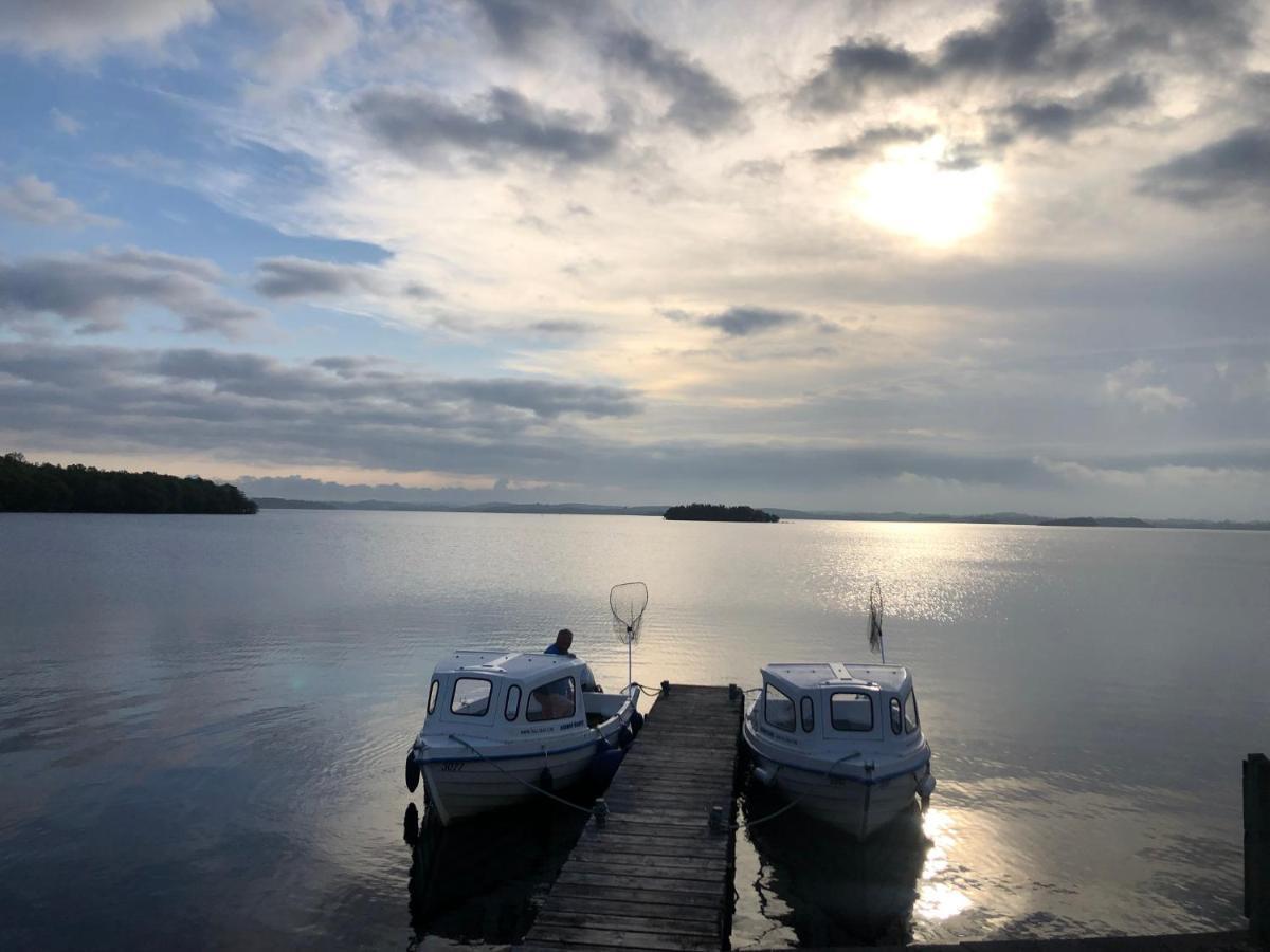 Tullybay Holiday Lodges Enniskillen Bagian luar foto