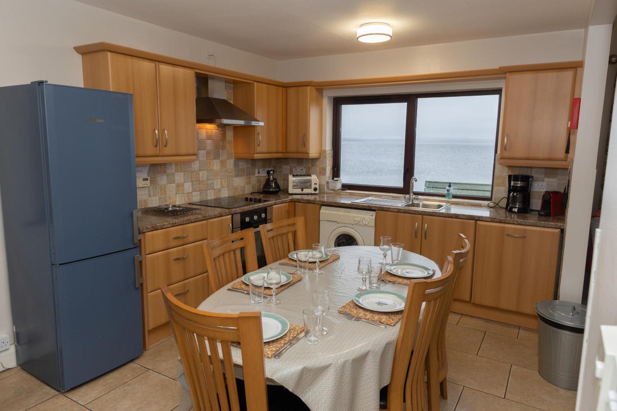 Tullybay Holiday Lodges Enniskillen Bagian luar foto